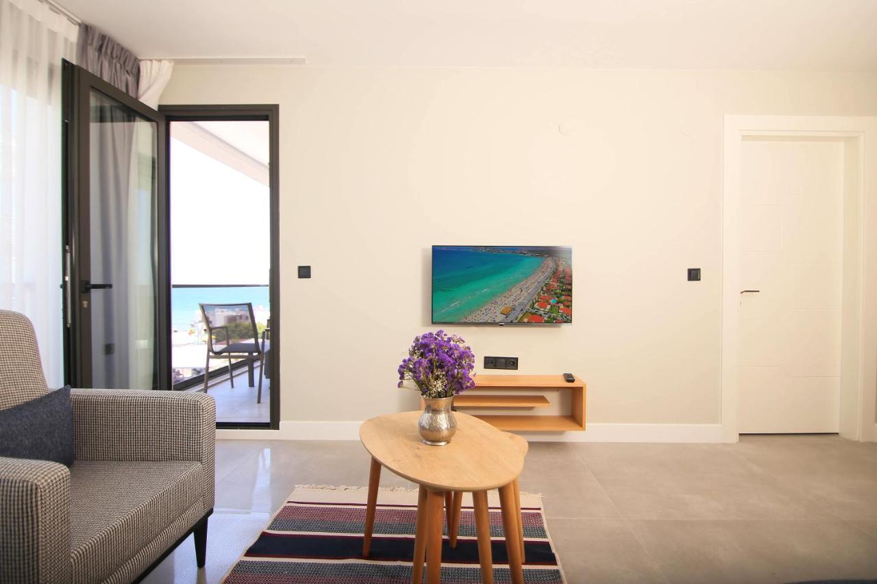 Krem Marin Otel Çeşme Εξωτερικό φωτογραφία