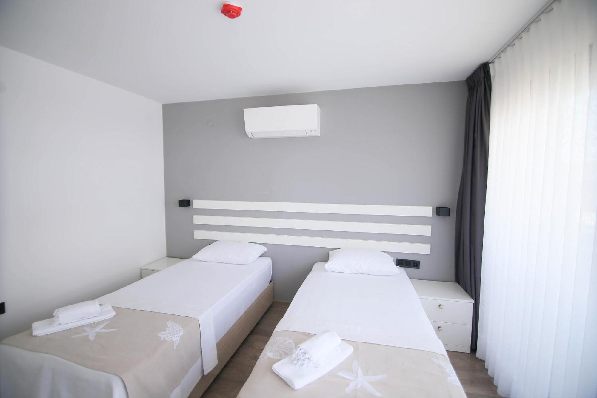 Krem Marin Otel Çeşme Εξωτερικό φωτογραφία