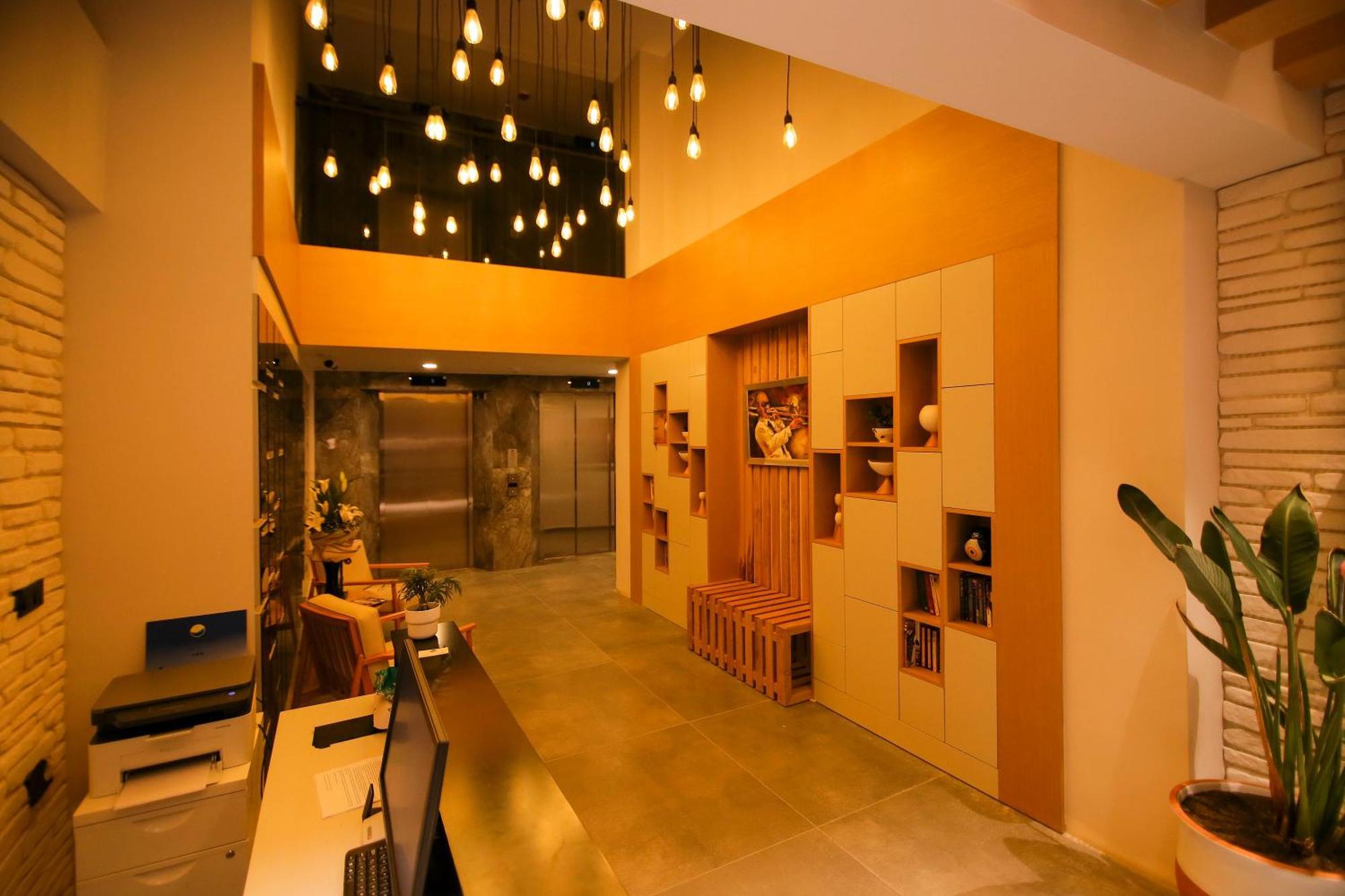 Krem Marin Otel Çeşme Εξωτερικό φωτογραφία