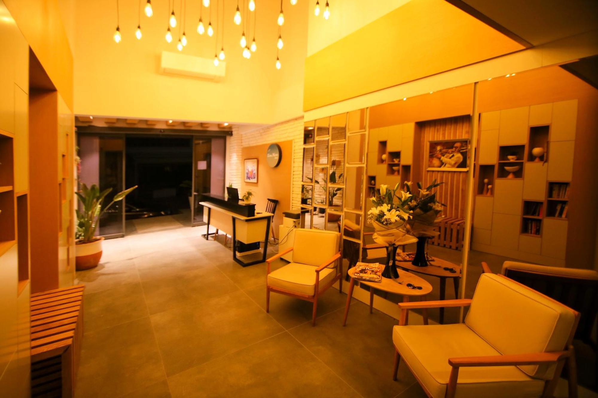 Krem Marin Otel Çeşme Εξωτερικό φωτογραφία